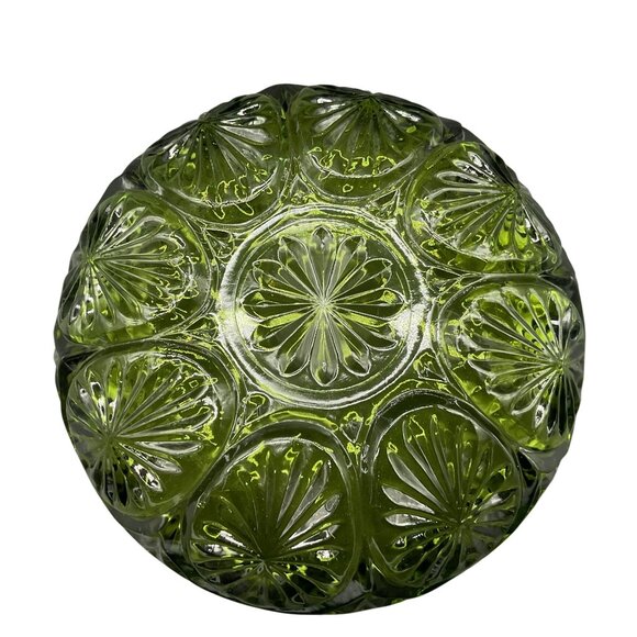 Vintage Anchor Hocking Green Serving Bowl With Star Cameo Medallion Pattern 8x3 - Picture 5 of 5